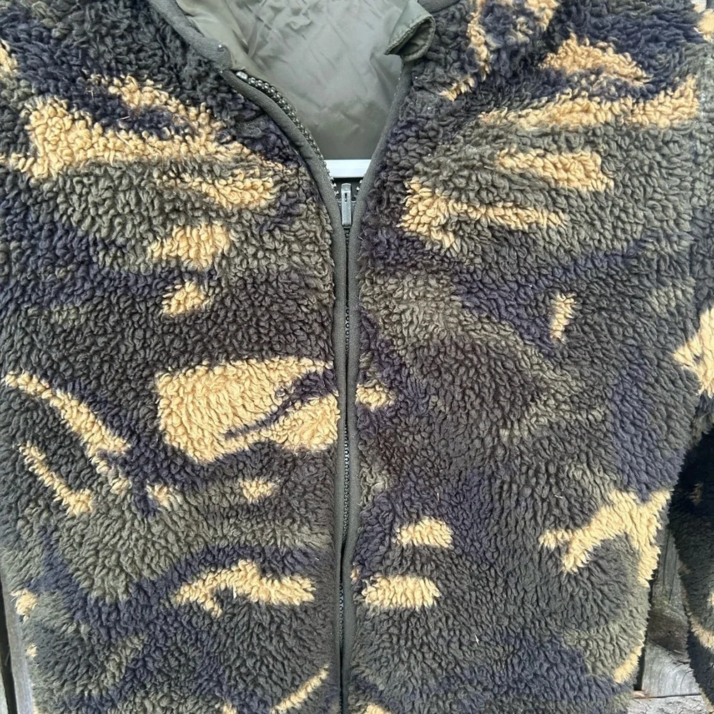 Old navy reversible camo print zip up